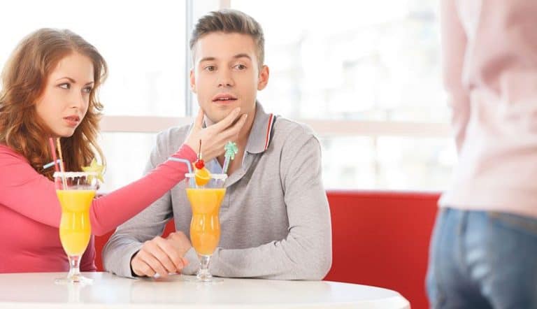 things men do on dates that annoy women