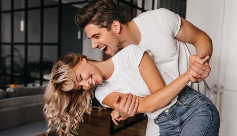 sweet cute things to do for your boyfriend