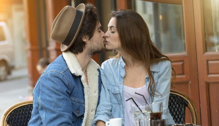 how to know if a kiss meant something