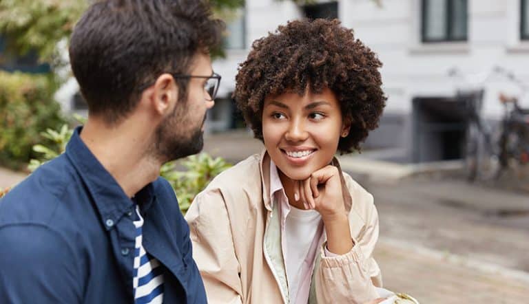 How to Tell If a Girl Is into You and interested