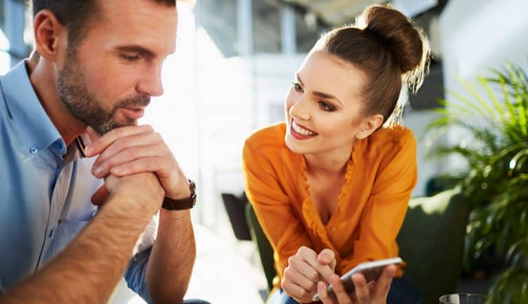 how to tell if your boss is flirting with you