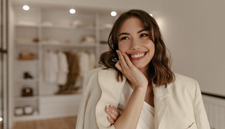 how to make a girl think about you over text