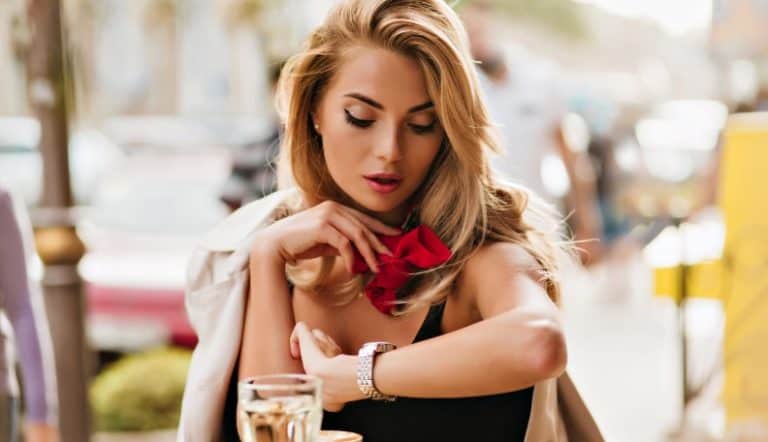 How to confirm a date without sounding desperate