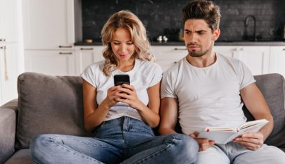 girlfriend is texting another guy and talking to him