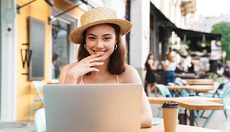 Flirting Signs from a Woman