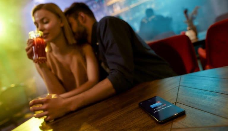 Signs a Married Man Is In Love with You