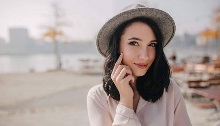 how to play mind games with a guy over text