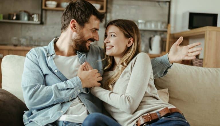 how to make a girl blush