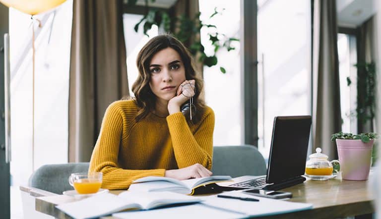 signs of emotional neglect in a relationship