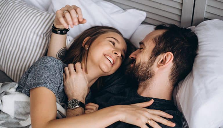 how to cuddle someone