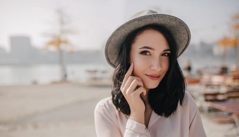 signs she is hiding her feelings for you